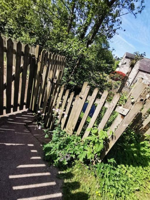 Glan-Yr-Afon Cottage Two Bedrooms Sennybridge エクステリア 写真