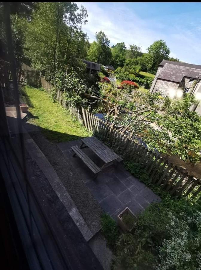 Glan-Yr-Afon Cottage Two Bedrooms Sennybridge エクステリア 写真